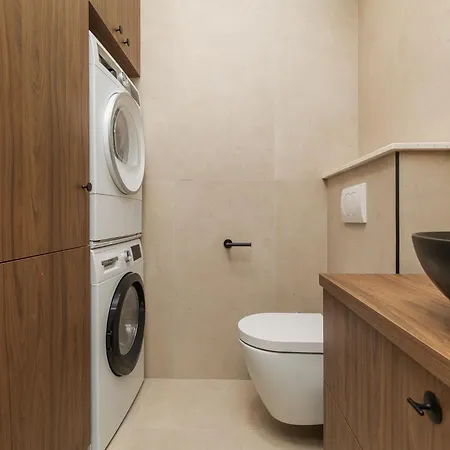 Penthouse Andro, Апартаменты Омиш