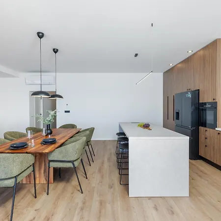 Апартаменты Penthouse Andro,