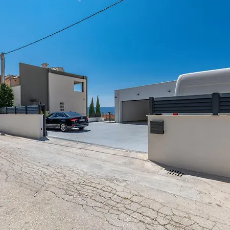 Penthouse Andro,