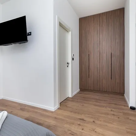 Penthouse Andro, Apartment *