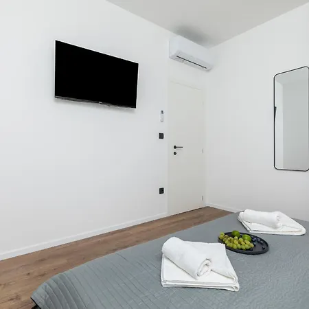 Penthouse Andro, Apartment *